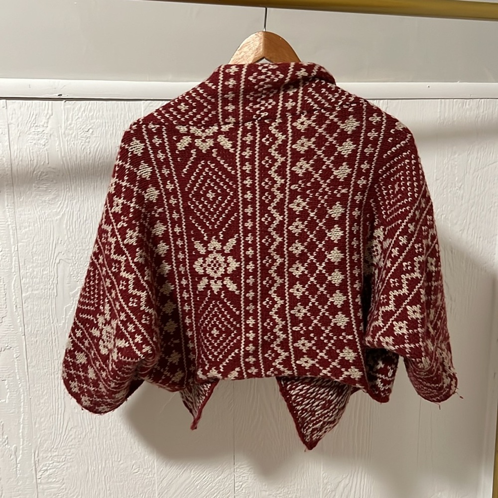 Unique cropped sweater - Picture 3 of 5